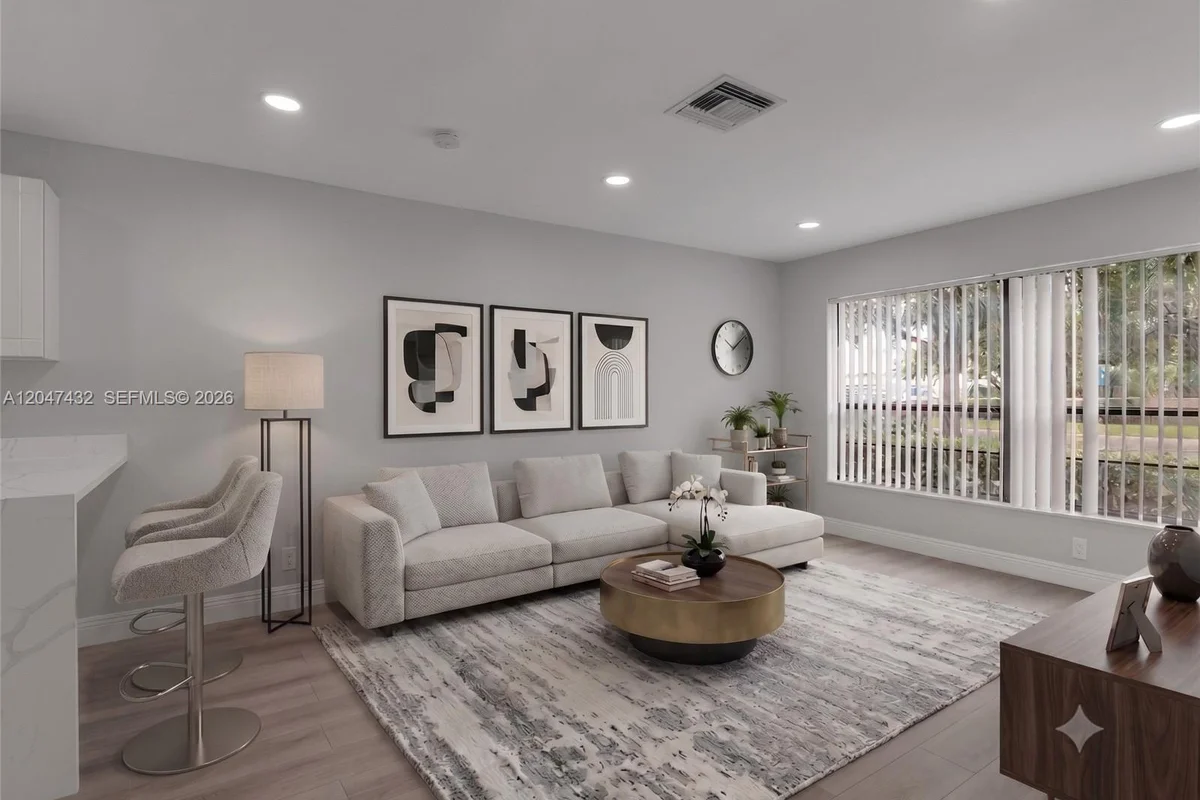 10373 NW 35th St, Coral Springs: photo 1 of 18