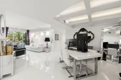 1000 Island Blvd #305, Aventura: photo 1 of 46
