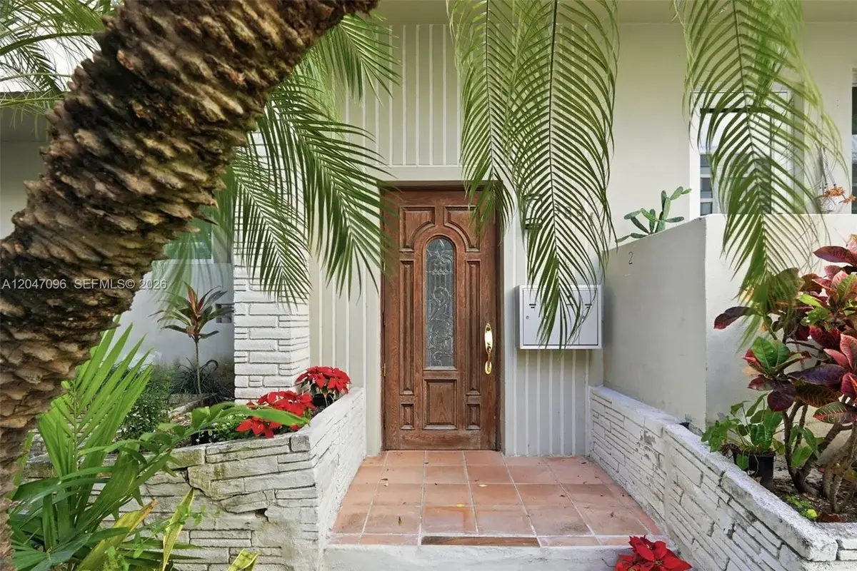 9881 W Bay Harbor Dr #2, Bay Harbor Islands: photo 1 of 24