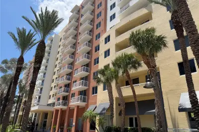 18800 NE 29th Ave #405, Aventura: photo 1 of 44