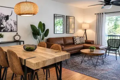 5501 Lakeside Dr #207, Margate: photo 1 of 33