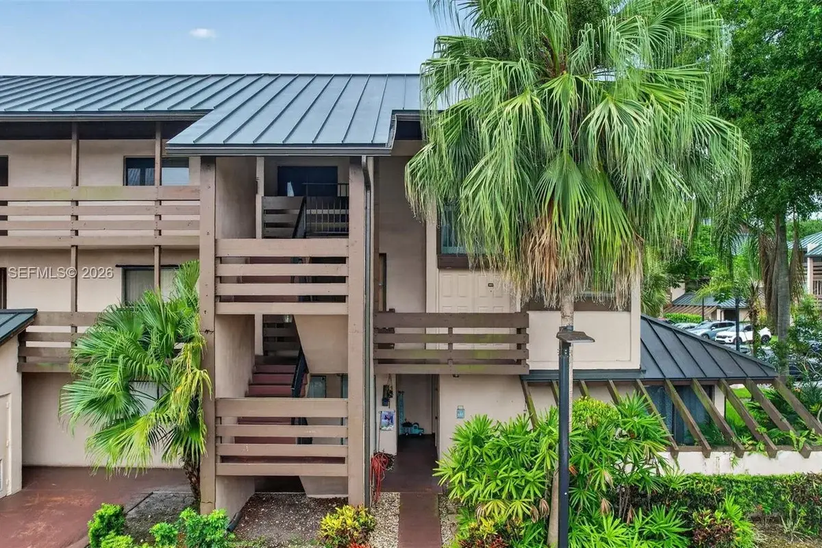 120 SW 96th Ter #204, Plantation: photo 1 of 57