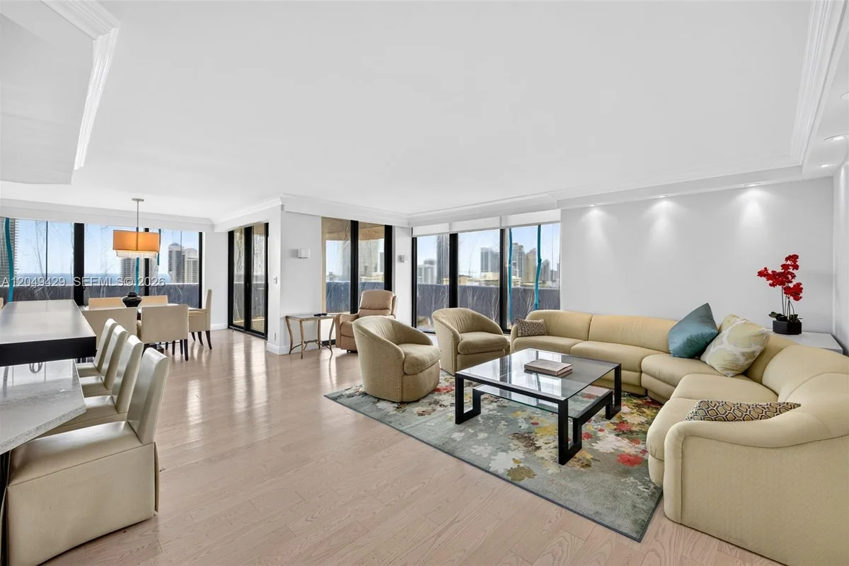 19667 Turnberry Way #19K, Aventura: photo 1 of 18