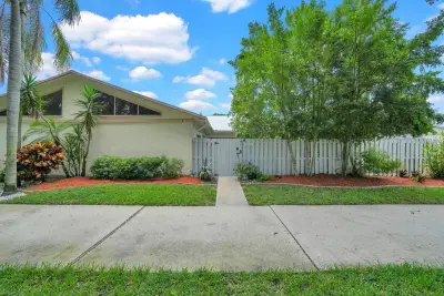 8850 Ranta Ct #D, Boynton Beach: photo 1 of 25