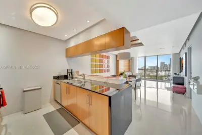 1750 N Bayshore Dr #3910, Miami: photo 1 of 28