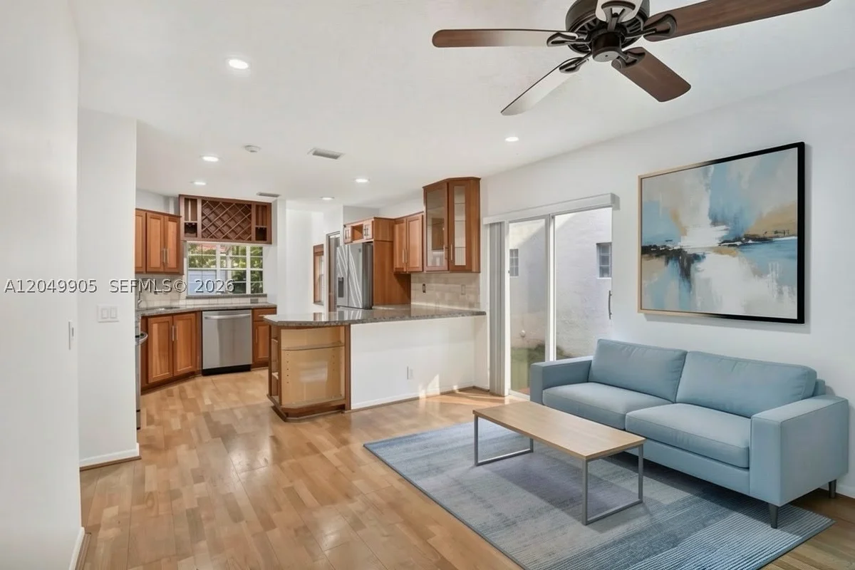 1485 Seabay Rd, Weston: photo 1 of 29
