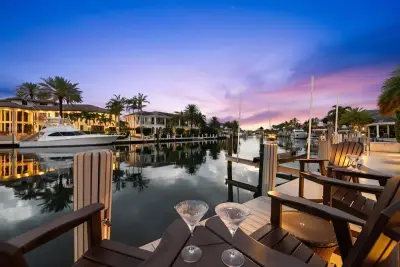 2600 NE 33rd St, Lighthouse Point: photo 1 of 42