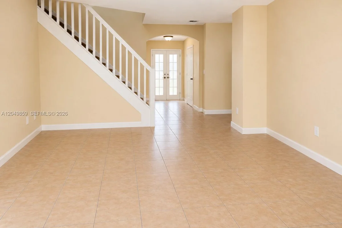 1413 SE 27th Ct #7, Homestead: photo 1 of 17