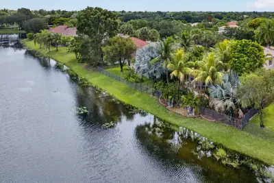 6443 NW 110th Ave, Coral Springs: photo 1 of 82