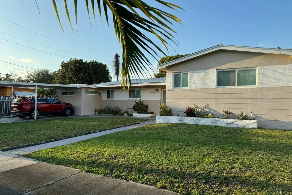 225 NE 175th Ter #A, North Miami Beach: photo 1 of 25