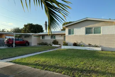 225 NE 175th Ter #A, North Miami Beach: photo 1 of 25