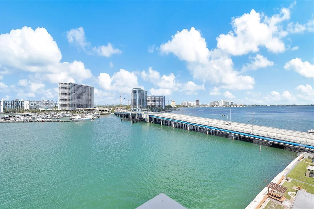 2016 Bay Dr #808, Miami Beach: photo 1 of 32