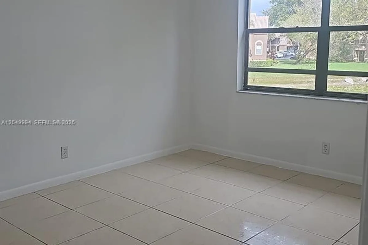 9022 NW 28th Dr #2-202, Coral Springs: photo 1 of 12