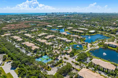 2805 Veronia Dr #107, Palm Beach Gardens: photo 1 of 71