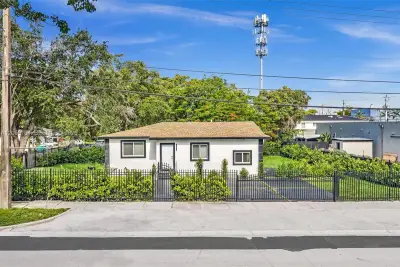 5850 NE 3rd Ave #1, Miami: photo 1 of 28