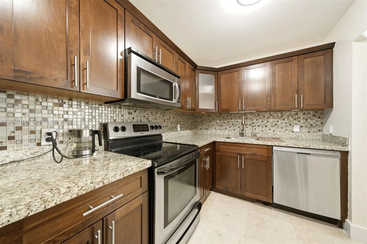 3440 NE 192nd St #1P-A, Aventura: photo 1 of 29
