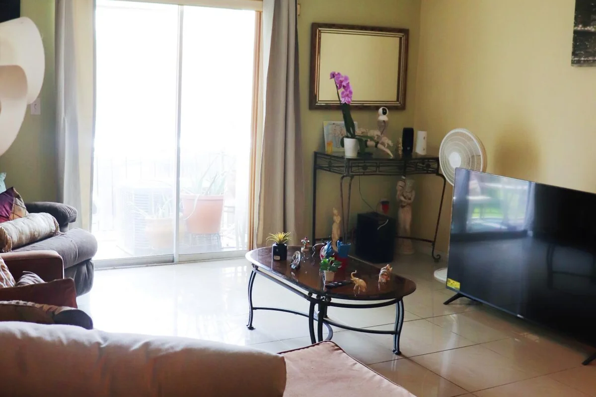 20500 NW 7th Ave #8, Miami Gardens: photo 1 of 19