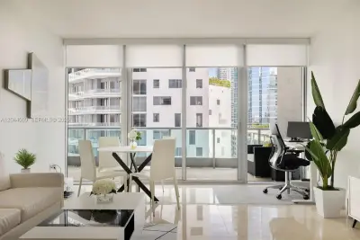 1331 Brickell Bay Dr #904, Miami: photo 1 of 34
