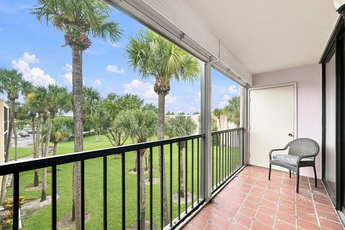 5370 Las Verdes Cir #304, Delray Beach: photo 1 of 26