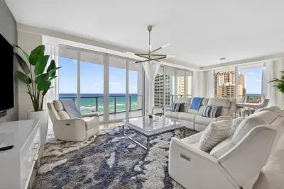 3100 N Ocean Dr #1805p, Riviera Beach: photo 1 of 32