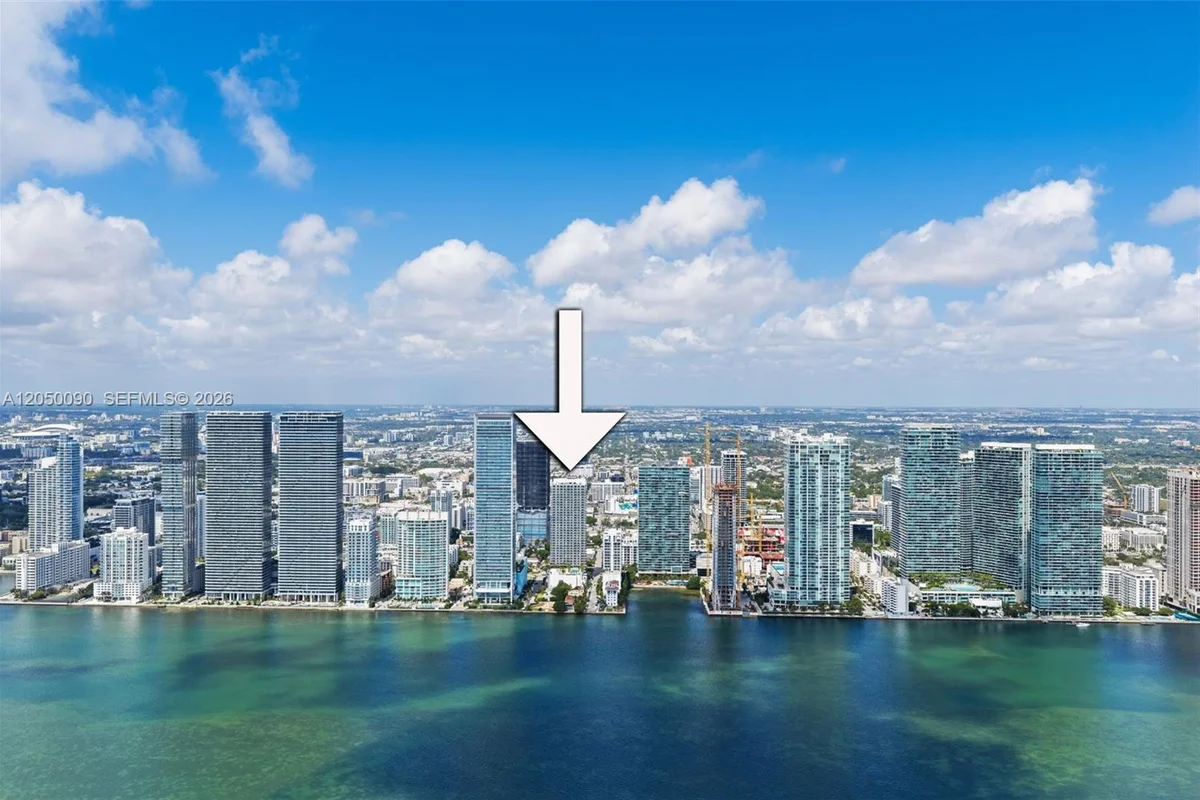 600 NE 27th St #1402, Miami: photo 1 of 35