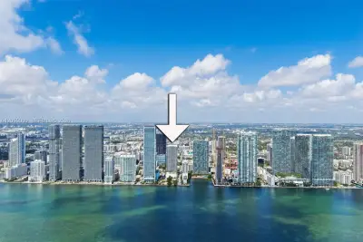 600 NE 27th St #1402, Miami: photo 1 of 35