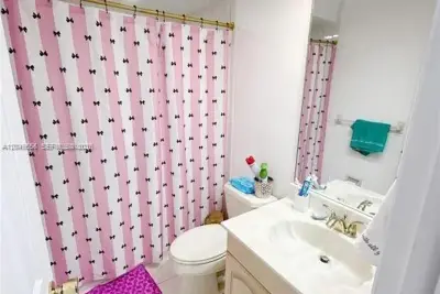 13953 Kendale Lakes Cir #410B, Miami: photo 1 of 7