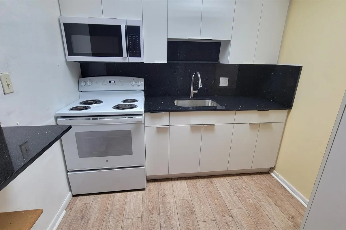 151 SW 135th Ter #203t, Pembroke Pines: photo 1 of 41