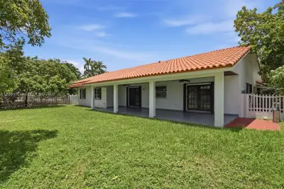 4531 SW 146th Ct, Miami: photo 1 of 42