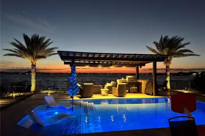 5022 SW 173rd Ave, Miramar: photo 1 of 64