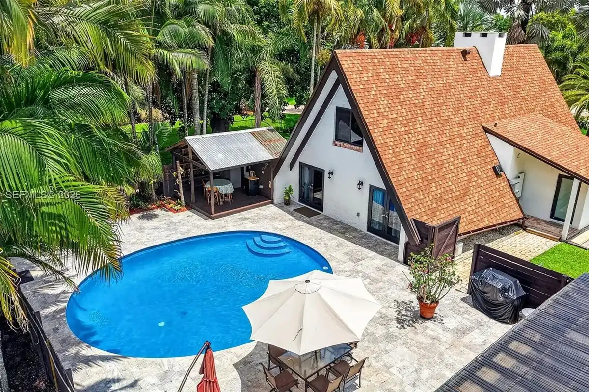 14551 SW 24th St, Davie: photo 1 of 101