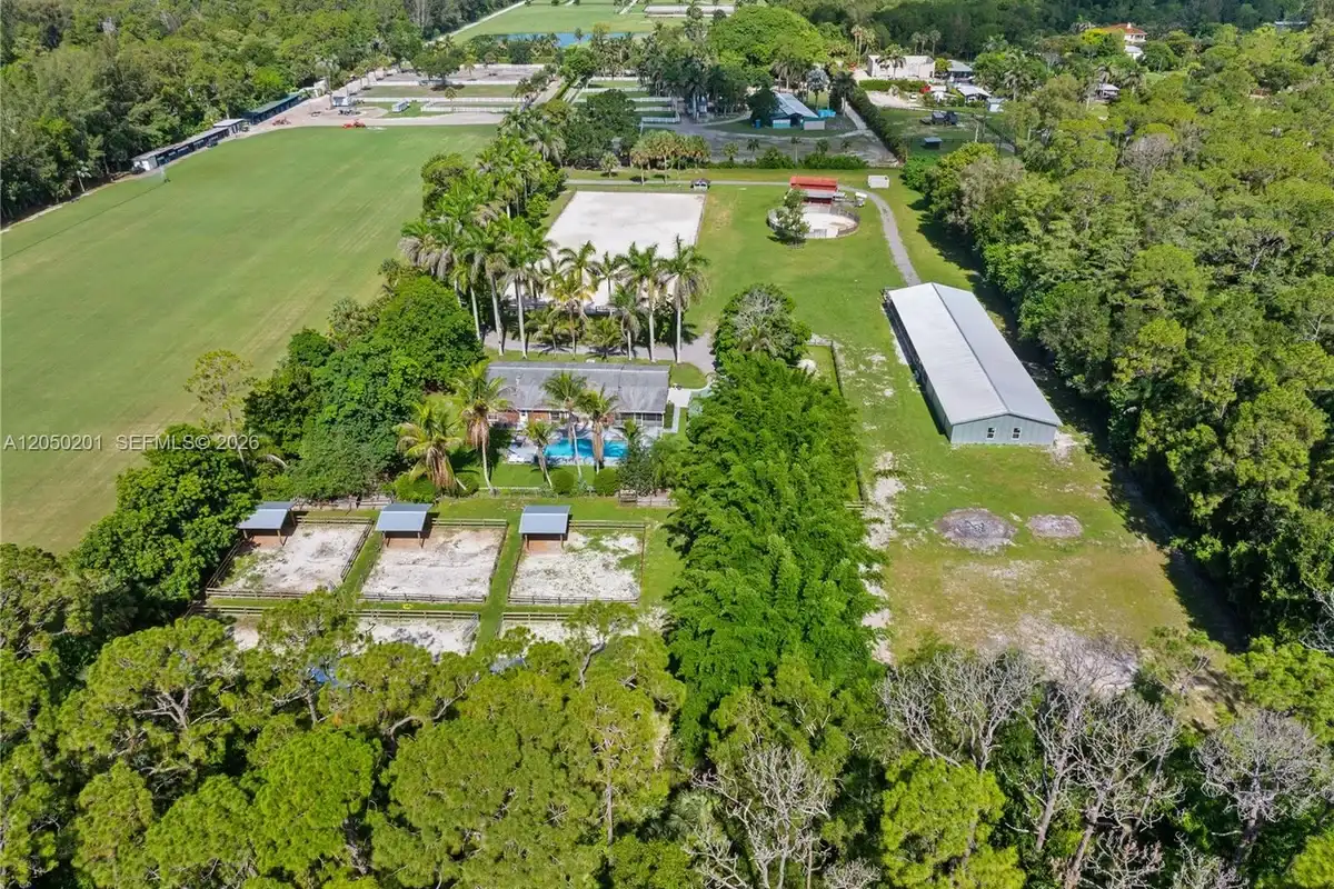 1068 D Rd, Loxahatchee: photo 1 of 53