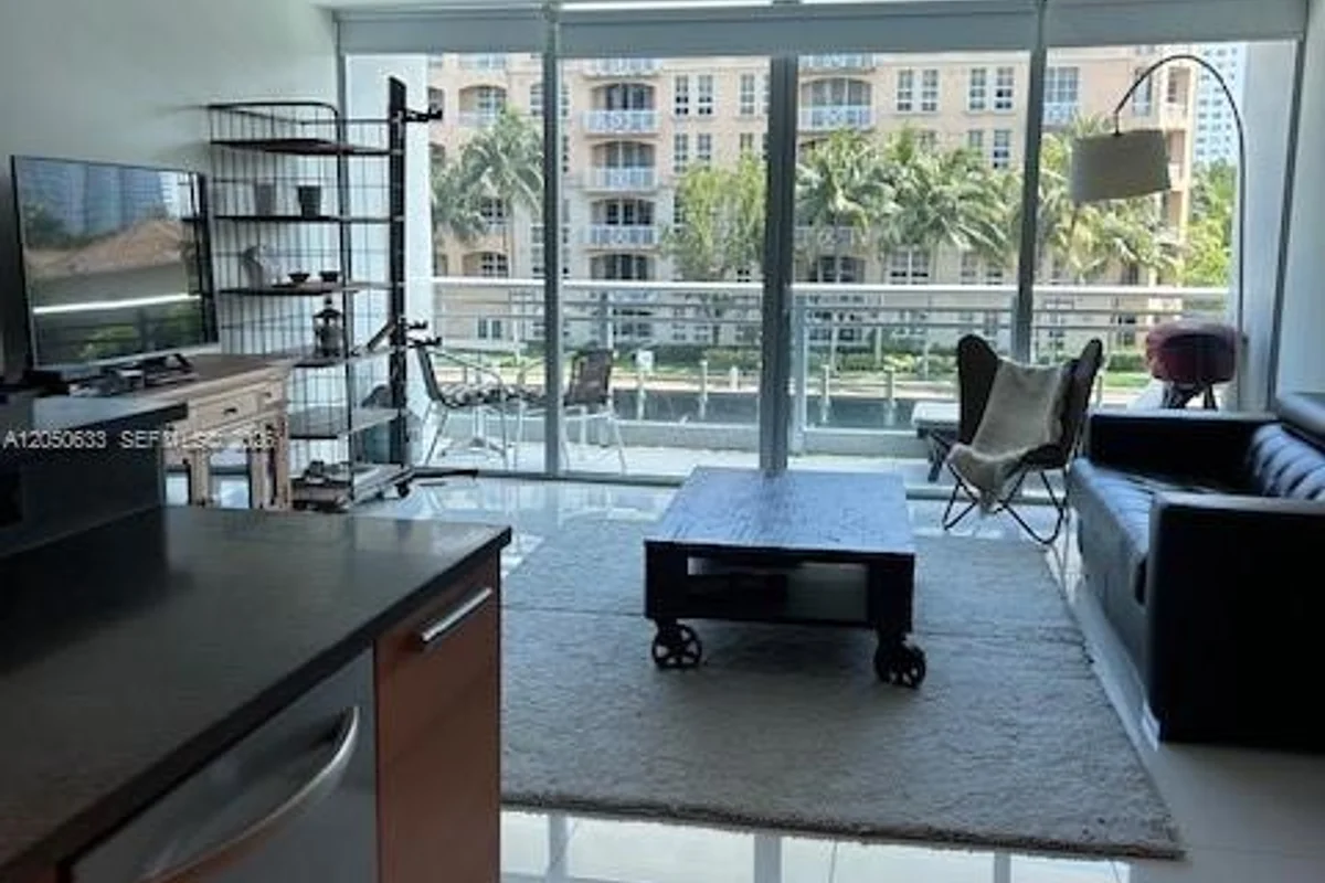2950 NE 188th St #216, Aventura: photo 1 of 35