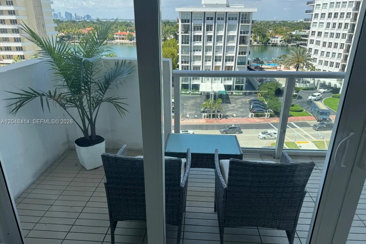 5601 Collins Ave #823, Miami Beach: photo 1 of 31