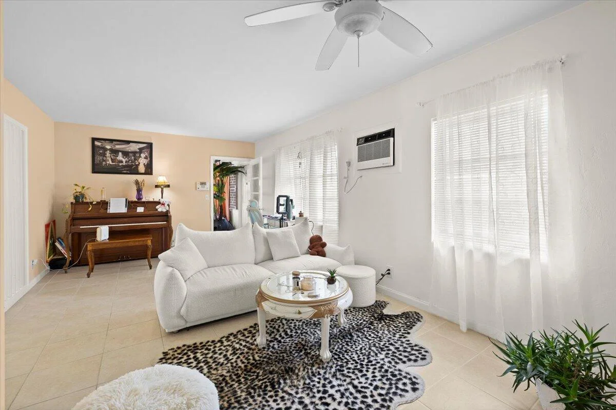 327 S Ocean Breeze #1, Lake Worth: photo 1 of 13