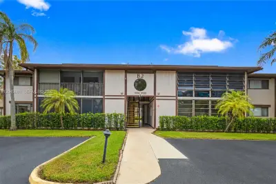 9930 S Belfort Cir #105, Tamarac: photo 1 of 65