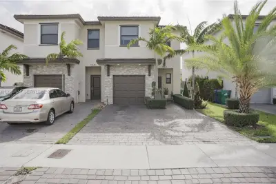 25540 SW 108th Ct, Homestead: photo 1 of 41