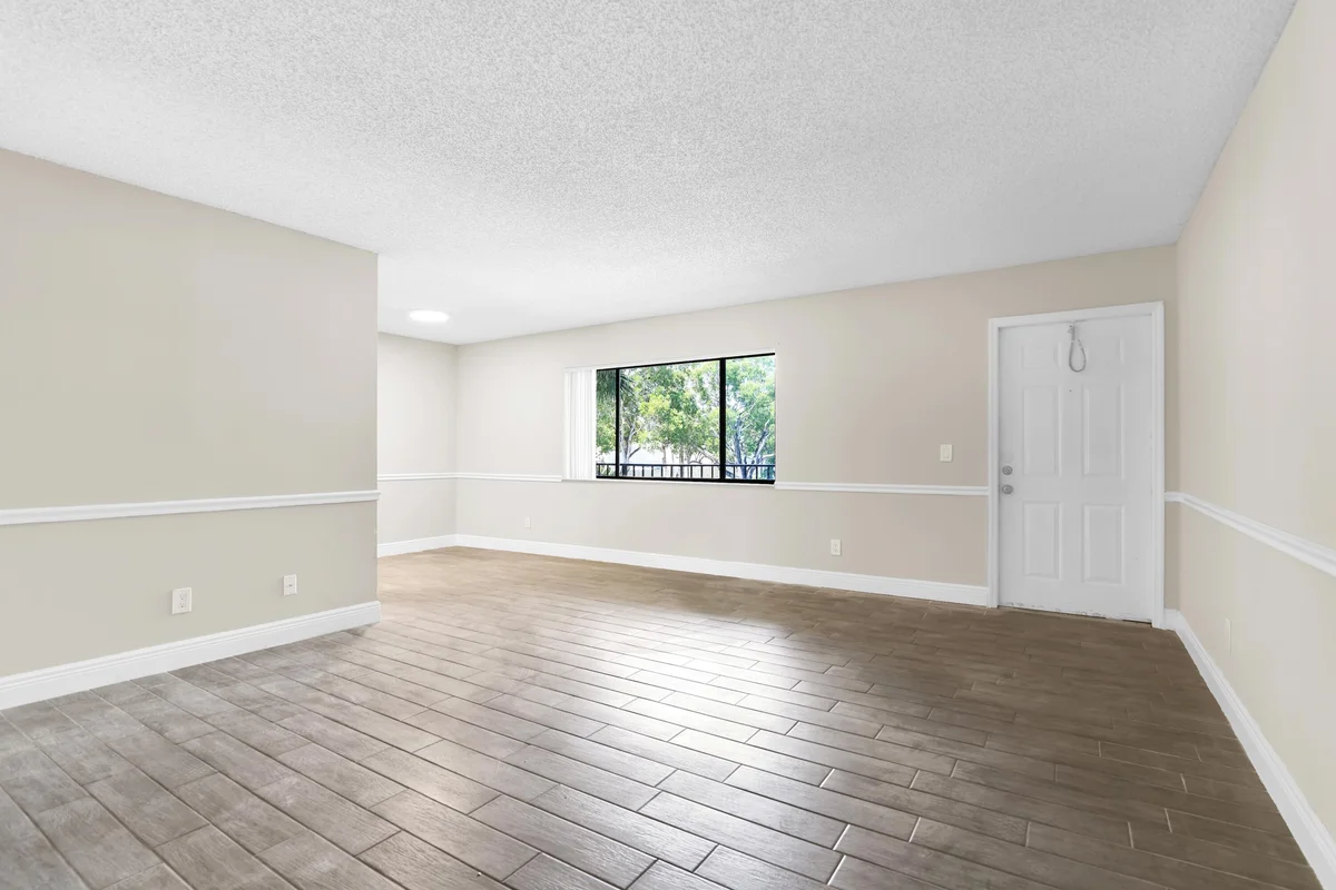414 Meadows Cir, Boynton Beach: photo 1 of 18