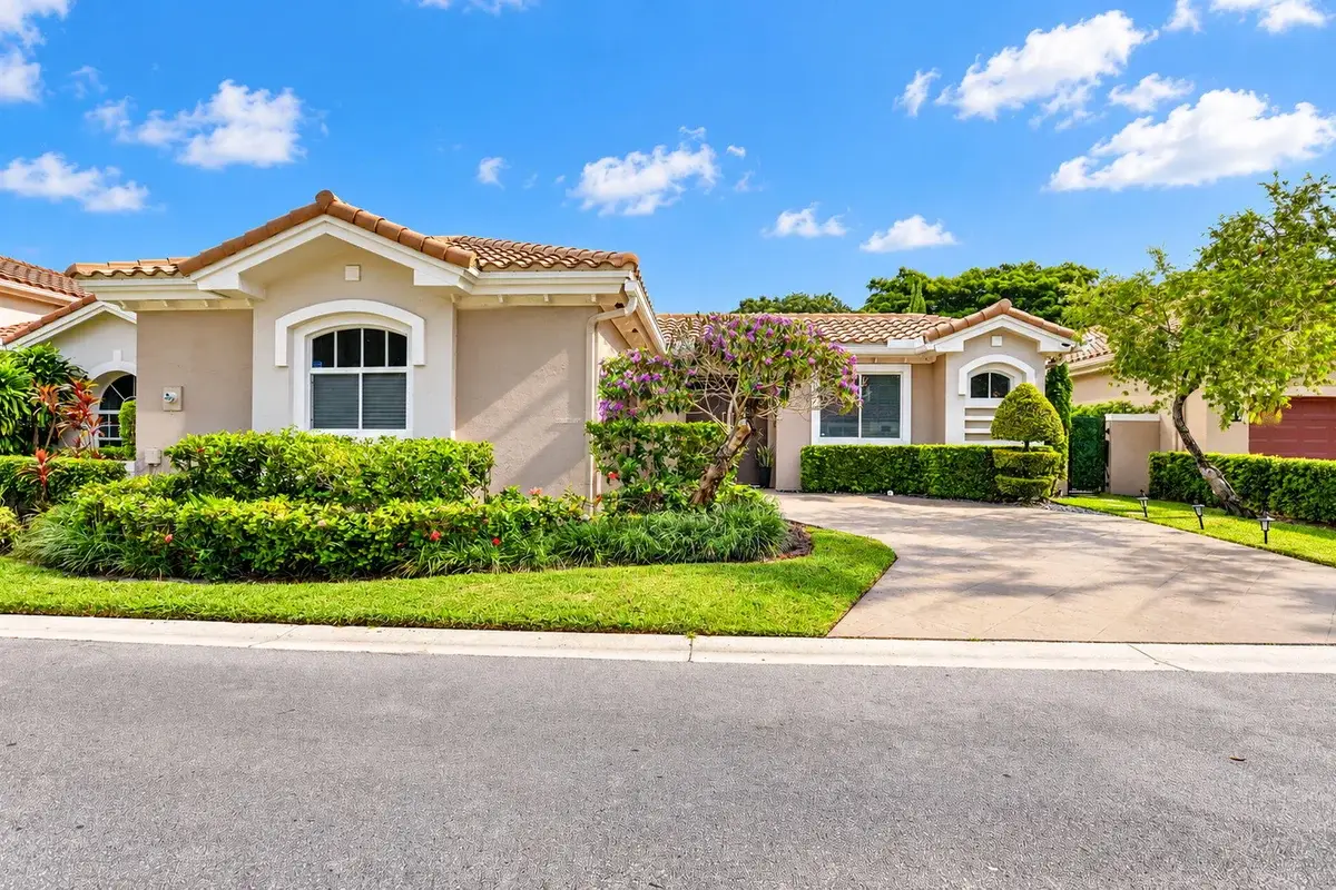 20710 NW 29th Ave, Boca Raton: photo 1 of 97