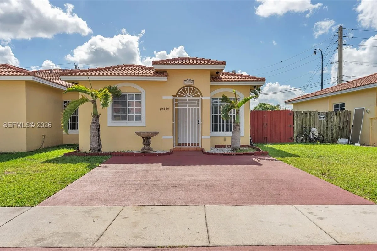 12266 SW 215th Ter #1, Miami: photo 1 of 27