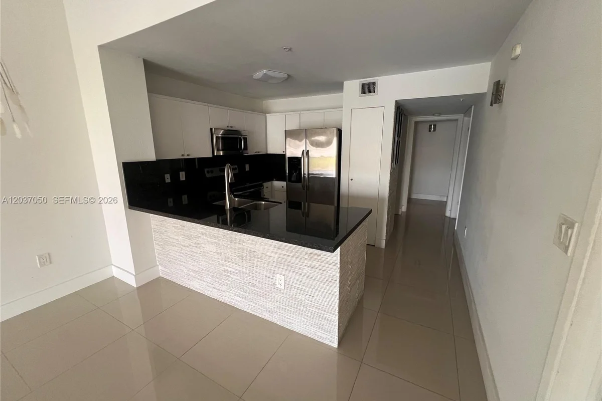 4370 NW 107th Ave #202, Doral: photo 1 of 24