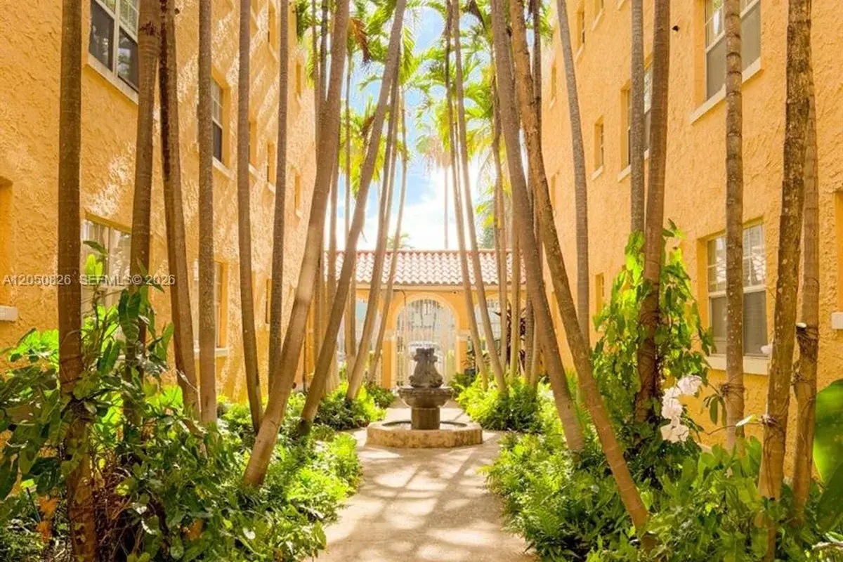 1255 Pennsylvania Ave #117, Miami Beach: photo 1 of 20