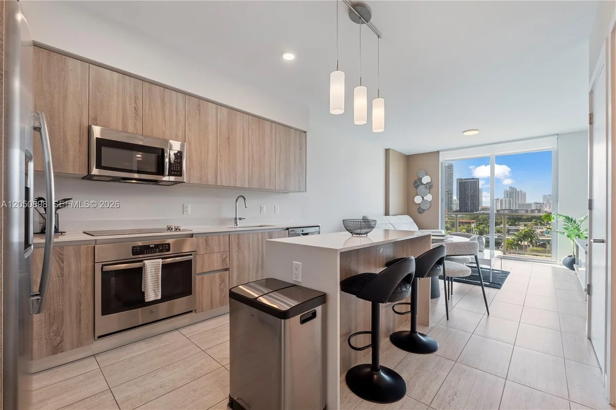 3900 Biscayne Blvd #S-708, Miami: photo 1 of 24
