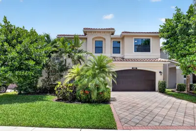 8095 Ironstone Dr, Delray Beach: photo 1 of 50