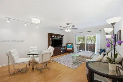 1205 Mariposa Ave #403, Coral Gables: photo 1 of 123