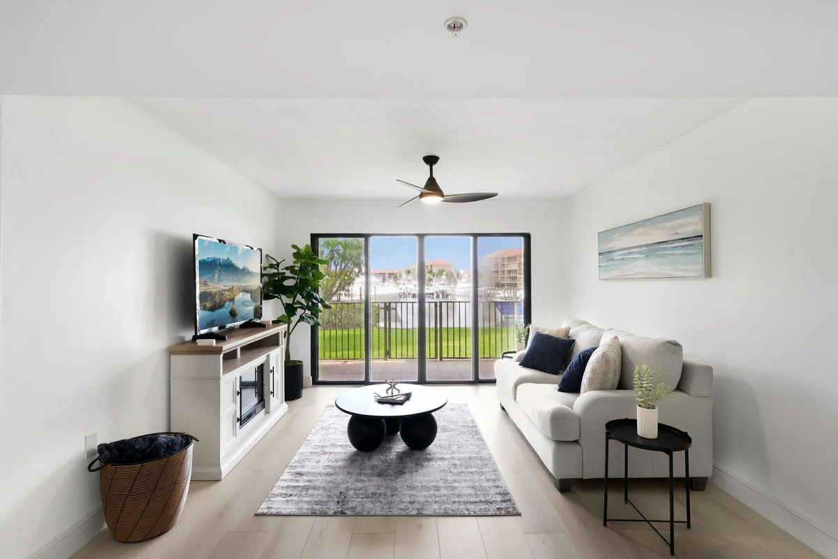 1601 Marina Isle Way #101, Jupiter: photo 1 of 32
