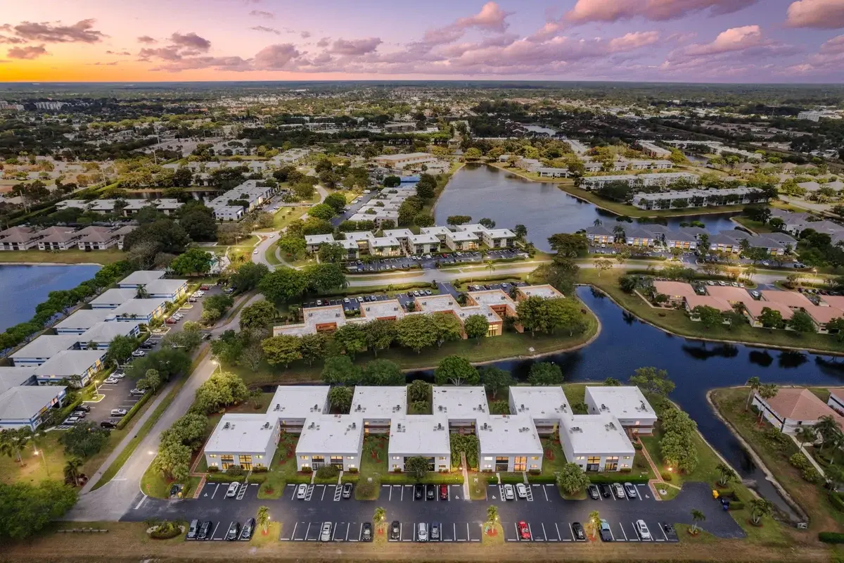 15450 Pembridge Ave #164, Delray Beach: photo 1 of 27