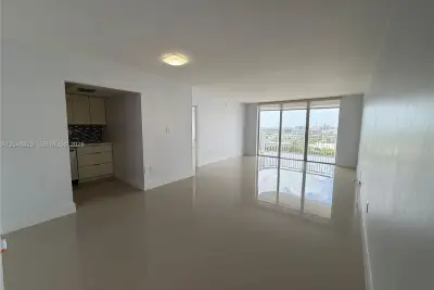 18011 Biscayne Blvd #1802, Aventura: photo 1 of 33