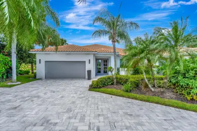 124 Golf Village Blvd, Jupiter: photo 1 of 50
