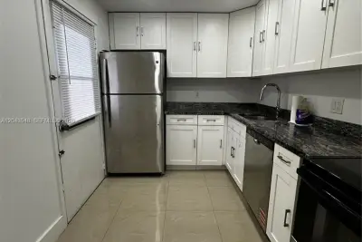 3475 N Country Club Dr #315, Aventura: photo 1 of 33
